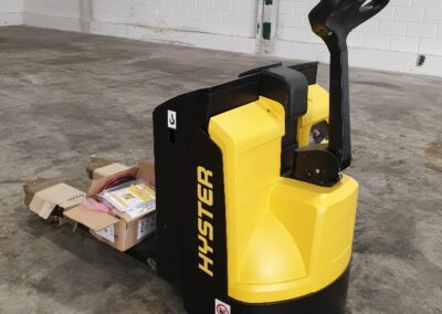 Aragonesa-de-carretillas-transpaleta-electrica-hyster-p1.6-025-01