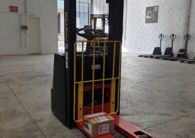 Aragonesa-de-carretillas-apilador-electrico-hyster-s1.2-022-03