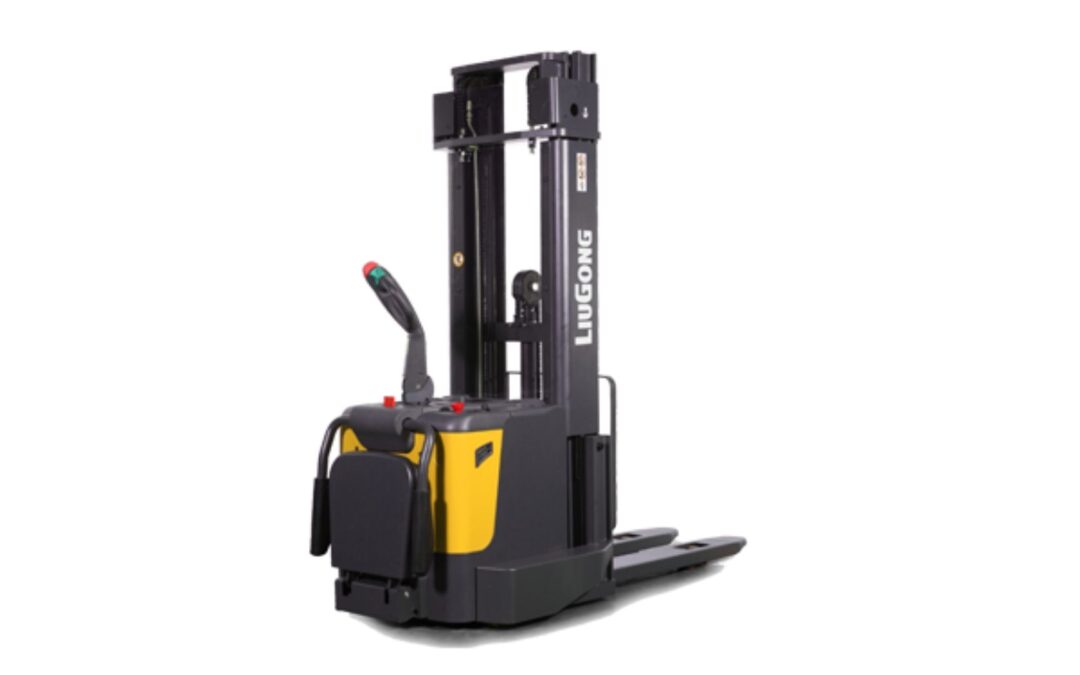 Todo lo que debes saber sobre los apiladores eléctricos